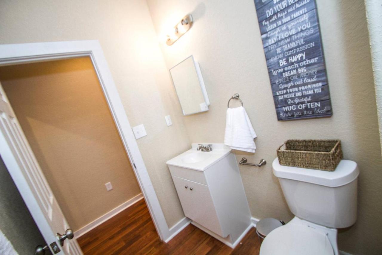 Appartamento Hackberry St #A Renovated 2Br/2Ba Near Downtown San Antonio Esterno foto