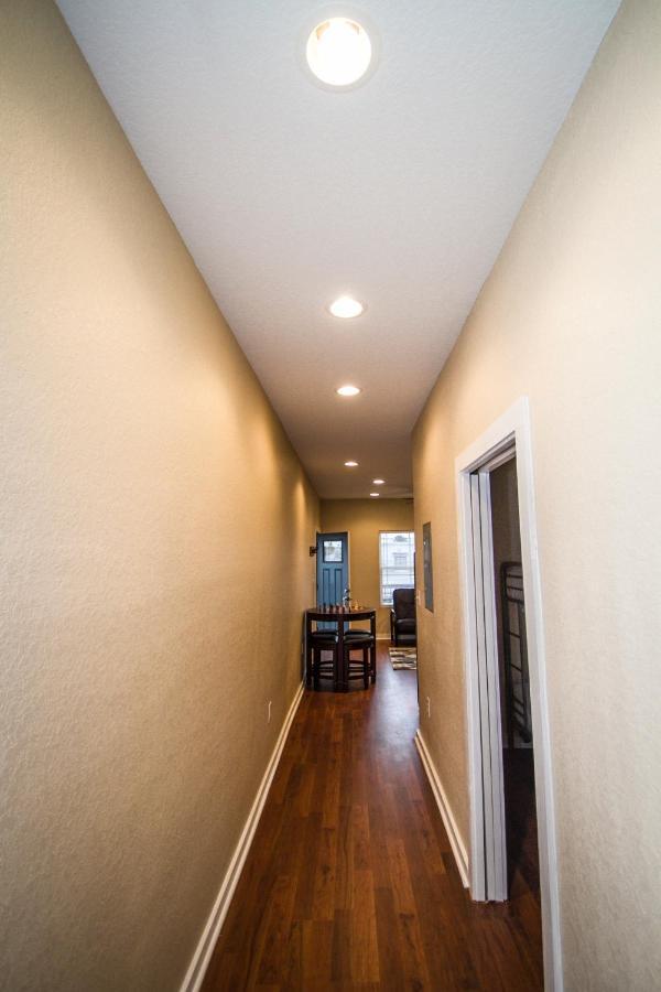 Appartamento Hackberry St #A Renovated 2Br/2Ba Near Downtown San Antonio Esterno foto